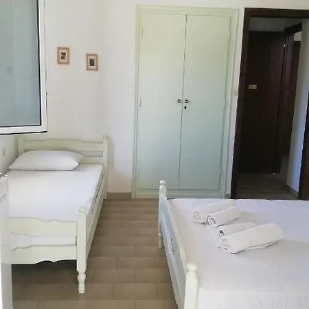 Galanos 2*
