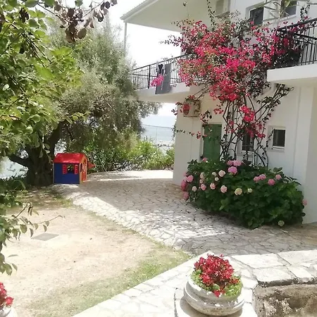 Aparthotel Galanos