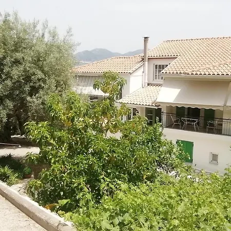 Galanos Aparthotel 2*