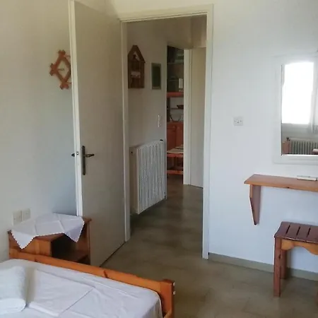 Galanos Aparthotel 2*