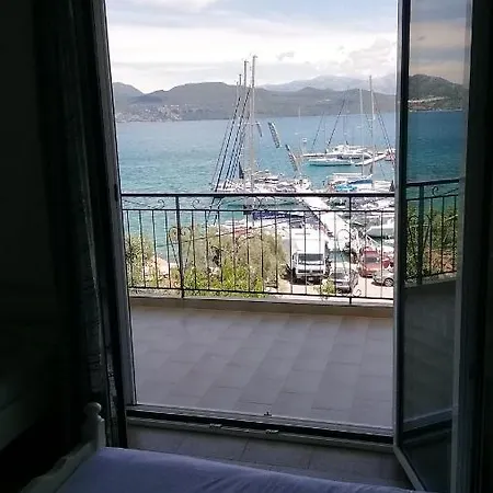 Galanos Aparthotel