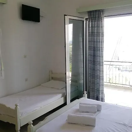 Galanos Aparthotel 2*